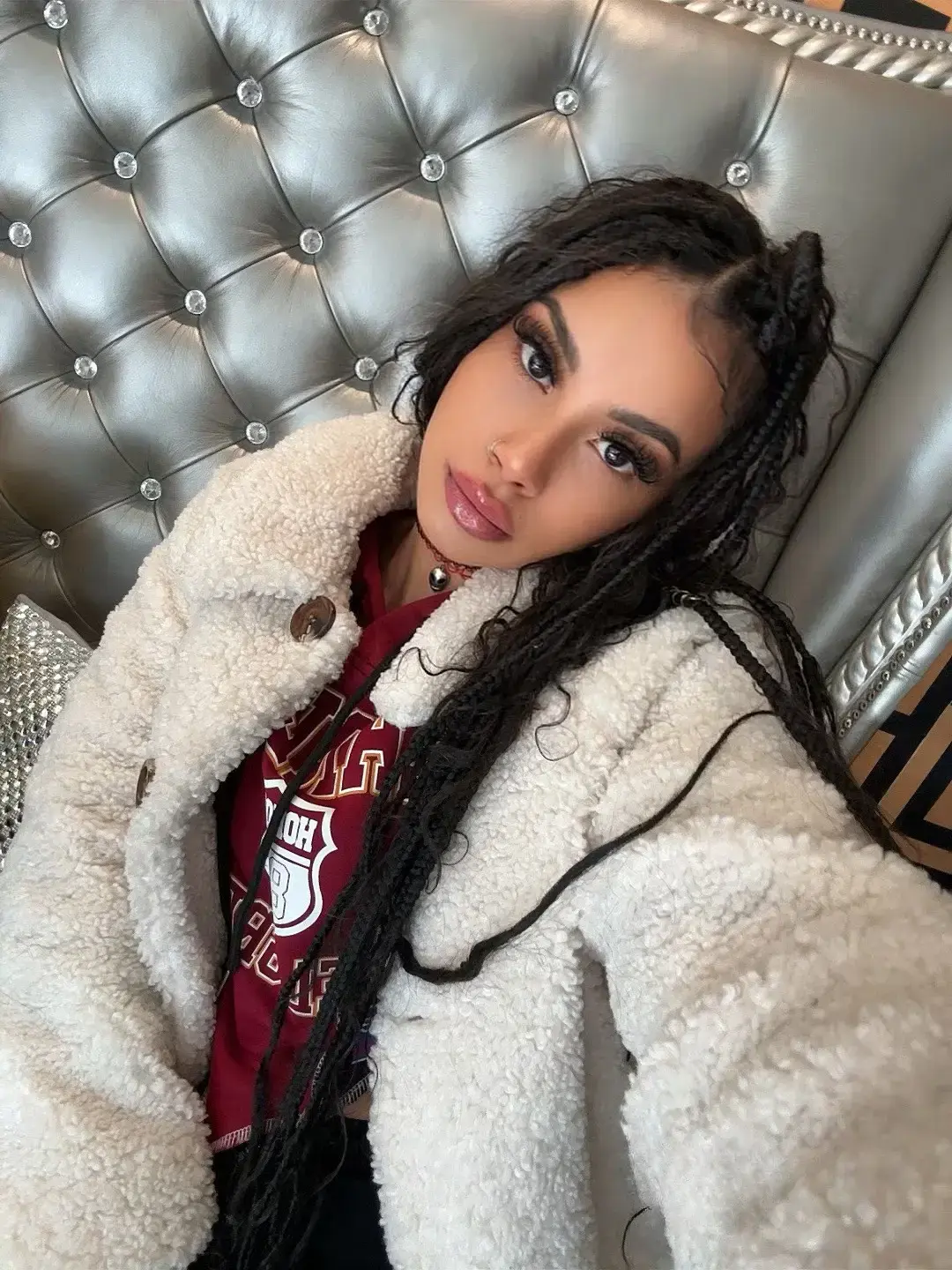 Story by ARI ALECTRA